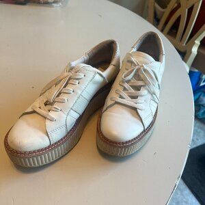 Dolce Vita Tiger Sneakers